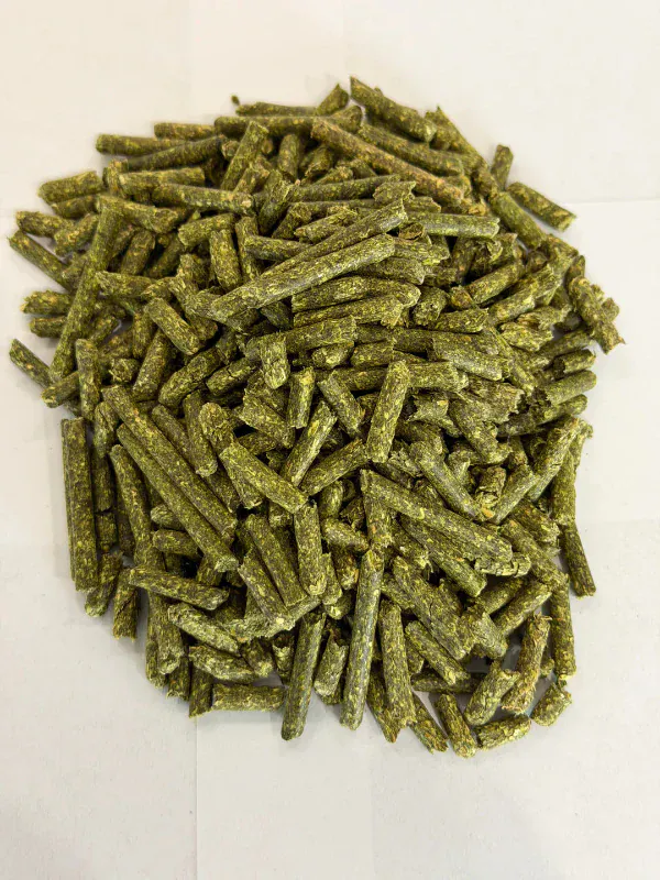 Blue Mountain Hay Alfalfa Hay Pellet Treats - Image 3