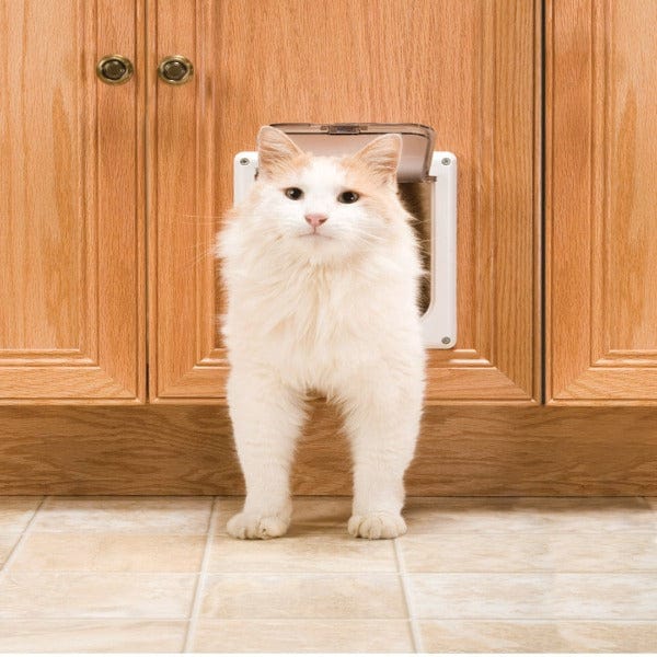 PetSafe 2-Way Locking Cat Flap - Image 2